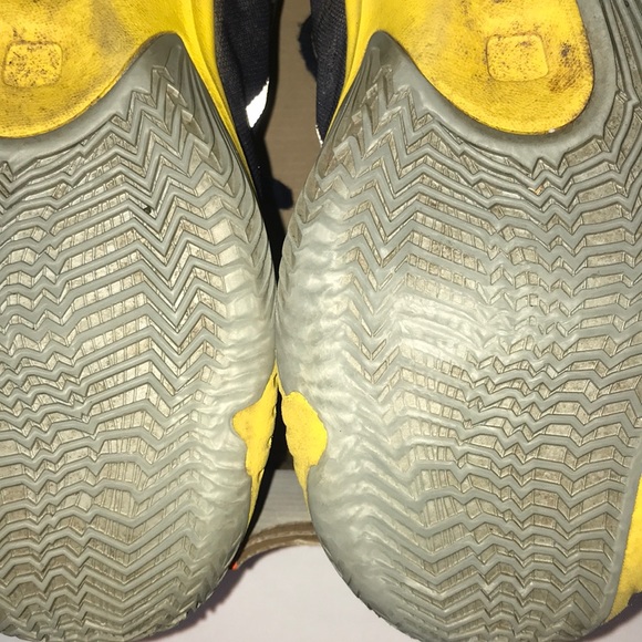 Paul George PE Size 9.5 Nike Zoom Hyperrev 2015 - Picture 6 of 8